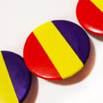 Insigna tricolor 3 cm A2082 - imagine 4