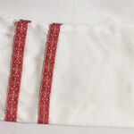 Costum traditional baieti cu motiv rosu C2075-2 - imagine 5