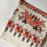 Traista traditionala alba cu flori CE00170 - imagine 2