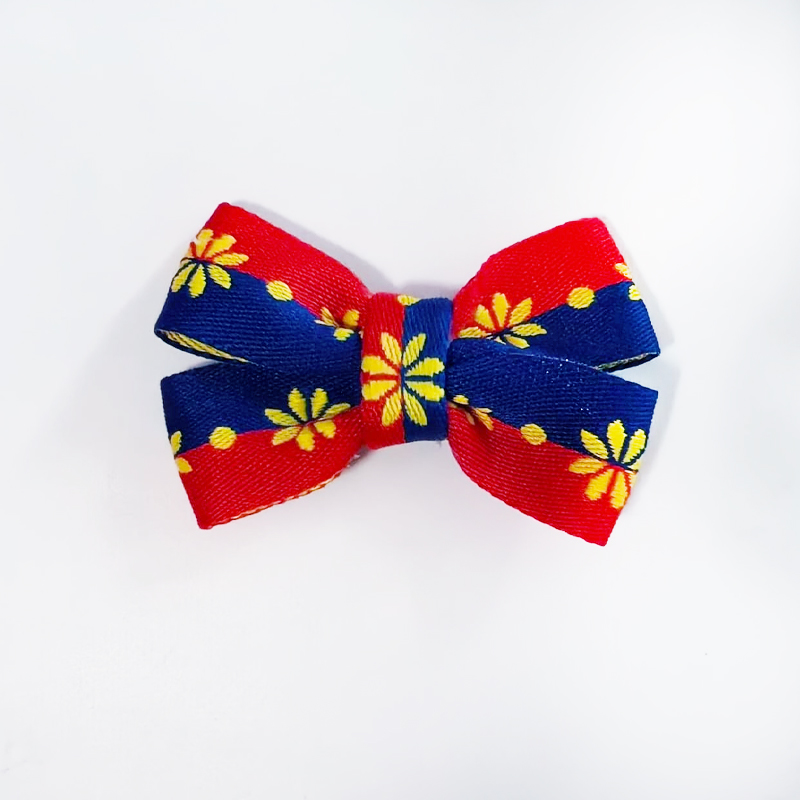 Clama mica tricolora cu flori